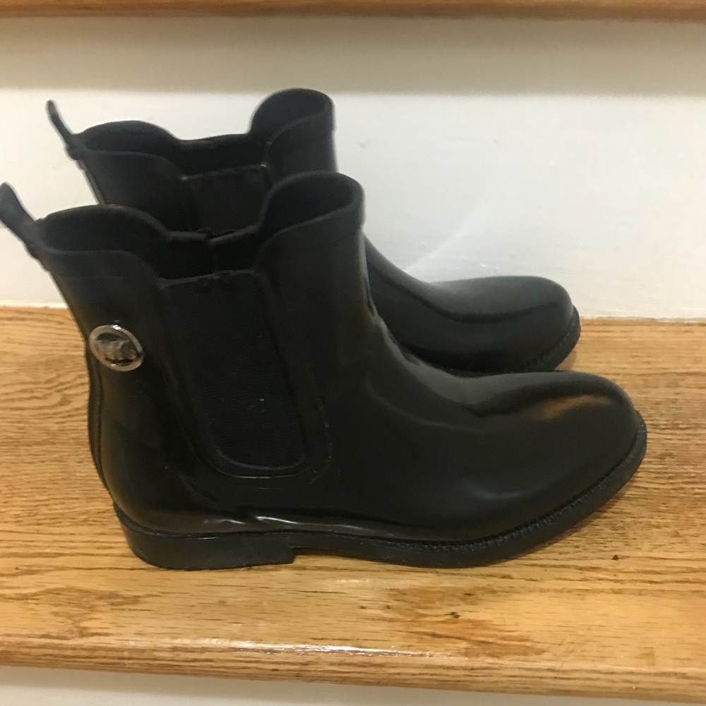 Michael kors rain boots